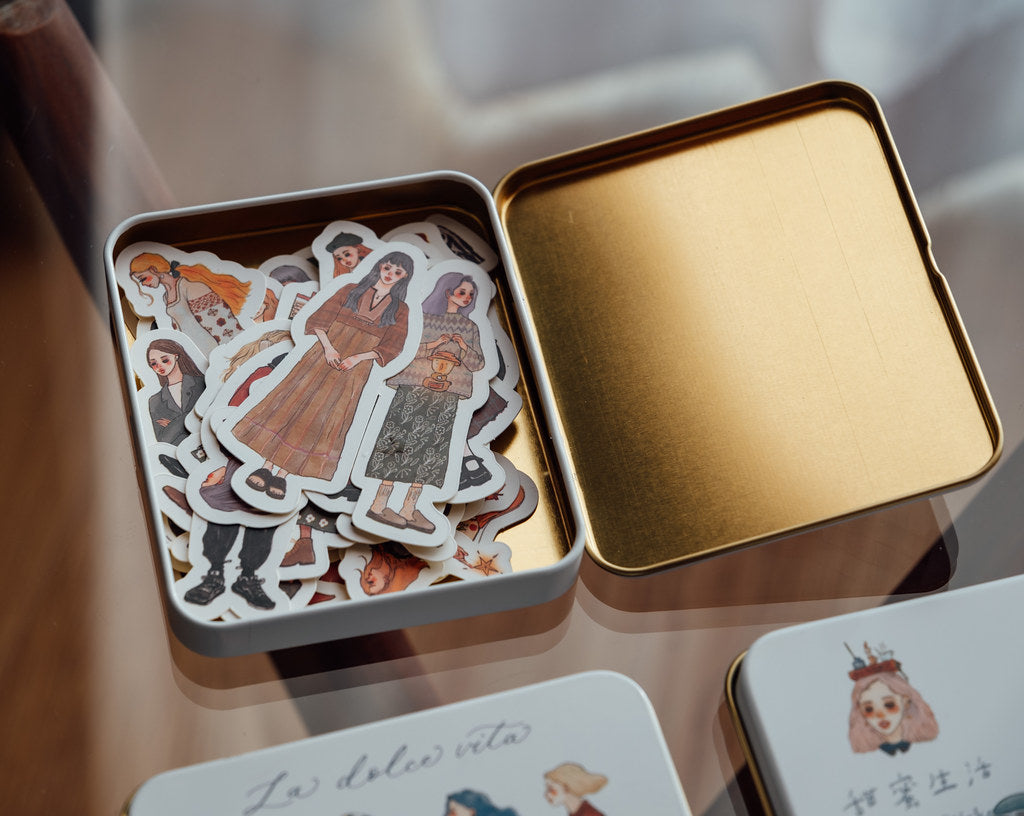 La Dolce Vita - We Move Forward Happily Tin Box Sticker Set