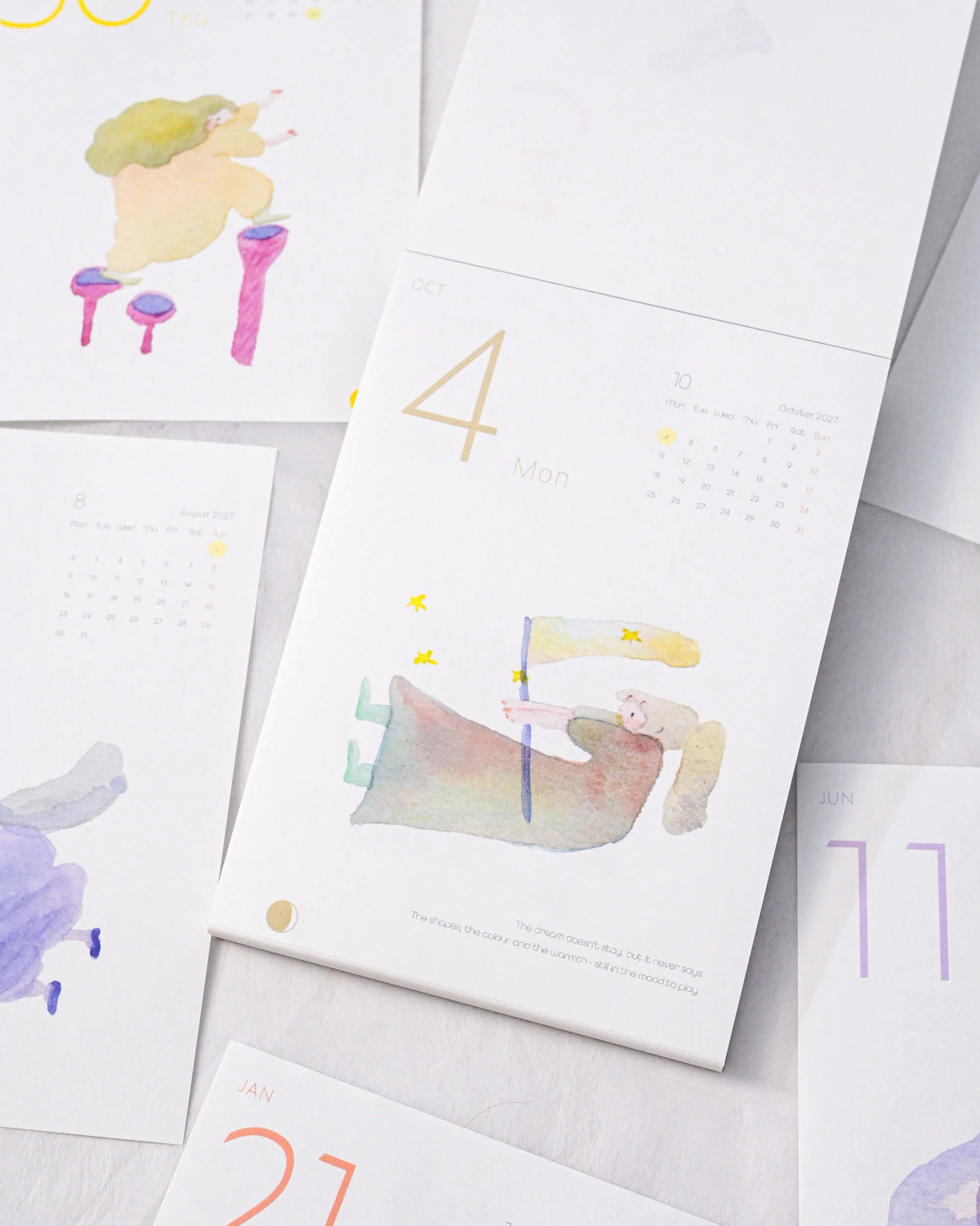 Dodolulu - 2027 365 Day-to-day Desk Calendar with Illustrations and Moon Phase