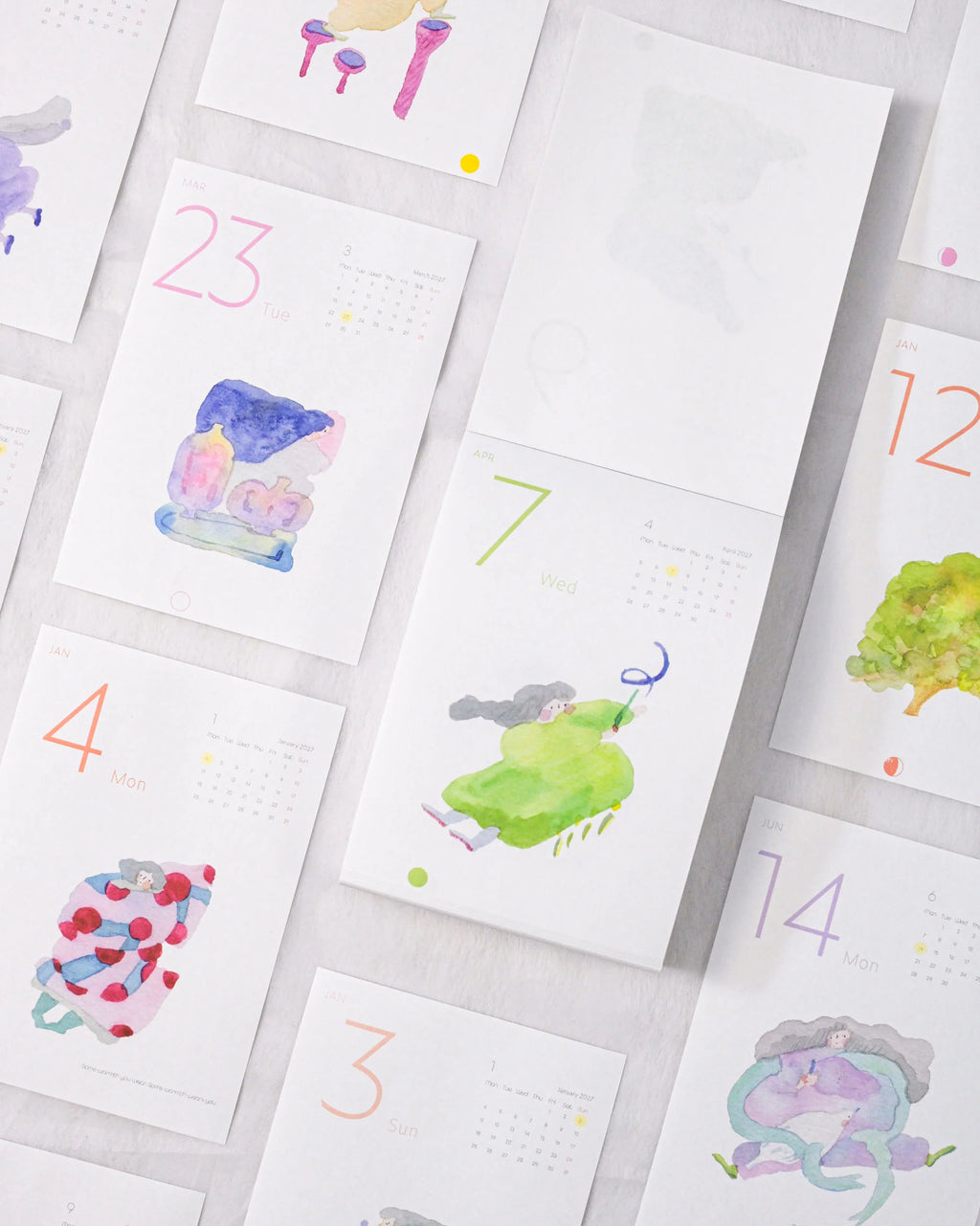 Dodolulu - 2027 365 Day-to-day Desk Calendar with Illustrations and Moon Phase