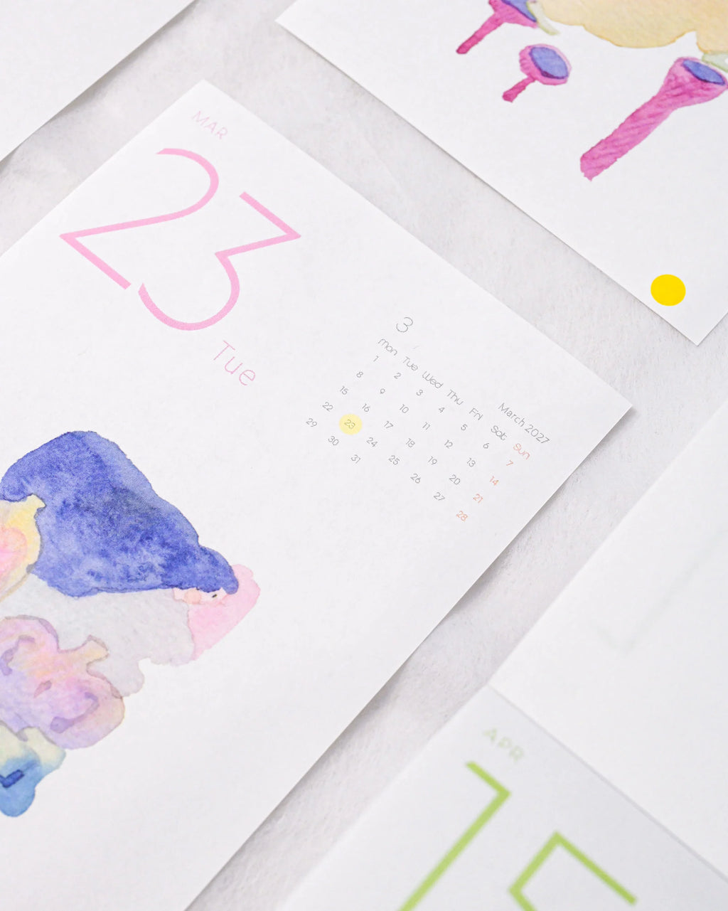 Dodolulu - 2027 365 Day-to-day Desk Calendar with Illustrations and Moon Phase