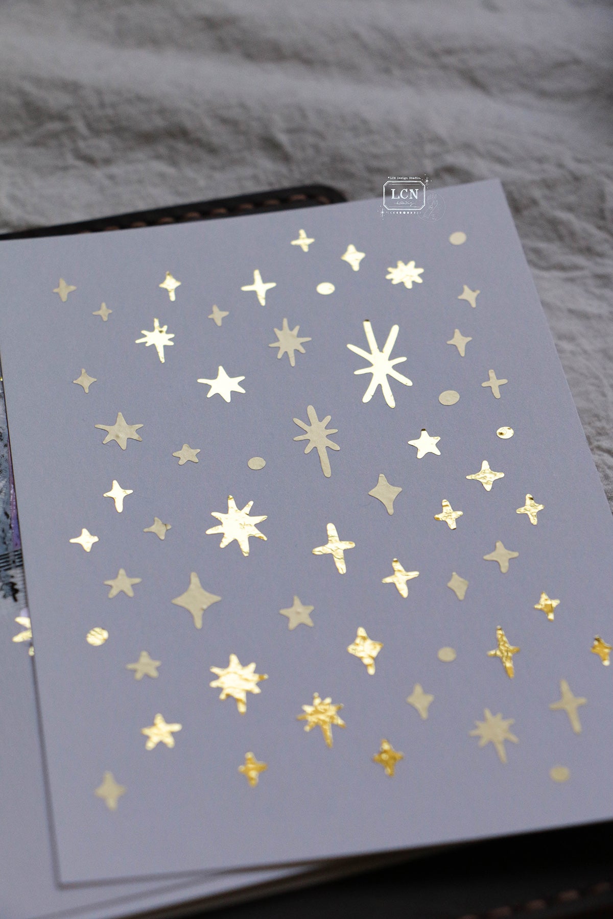 [PRE-ORDER] LCN Kiss-cut PET Tape – Stars, Glossy Gold