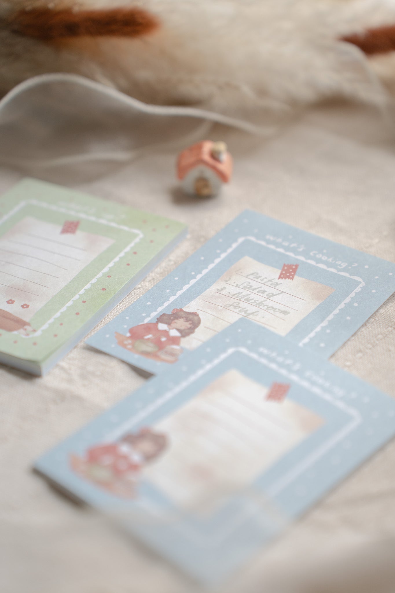 Sho Little Happiness - What’s Up Memopad