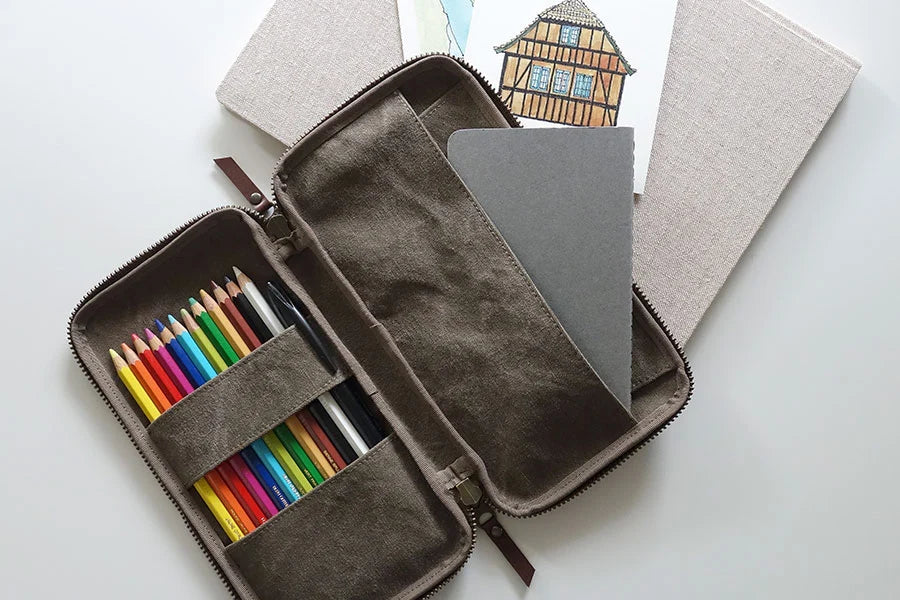 Yuruliku - FLAT Pen Tool Case / Brown