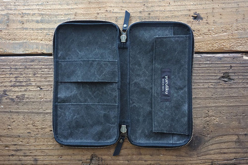 Yuruliku - FLAT Pen Tool Case / Iron Black