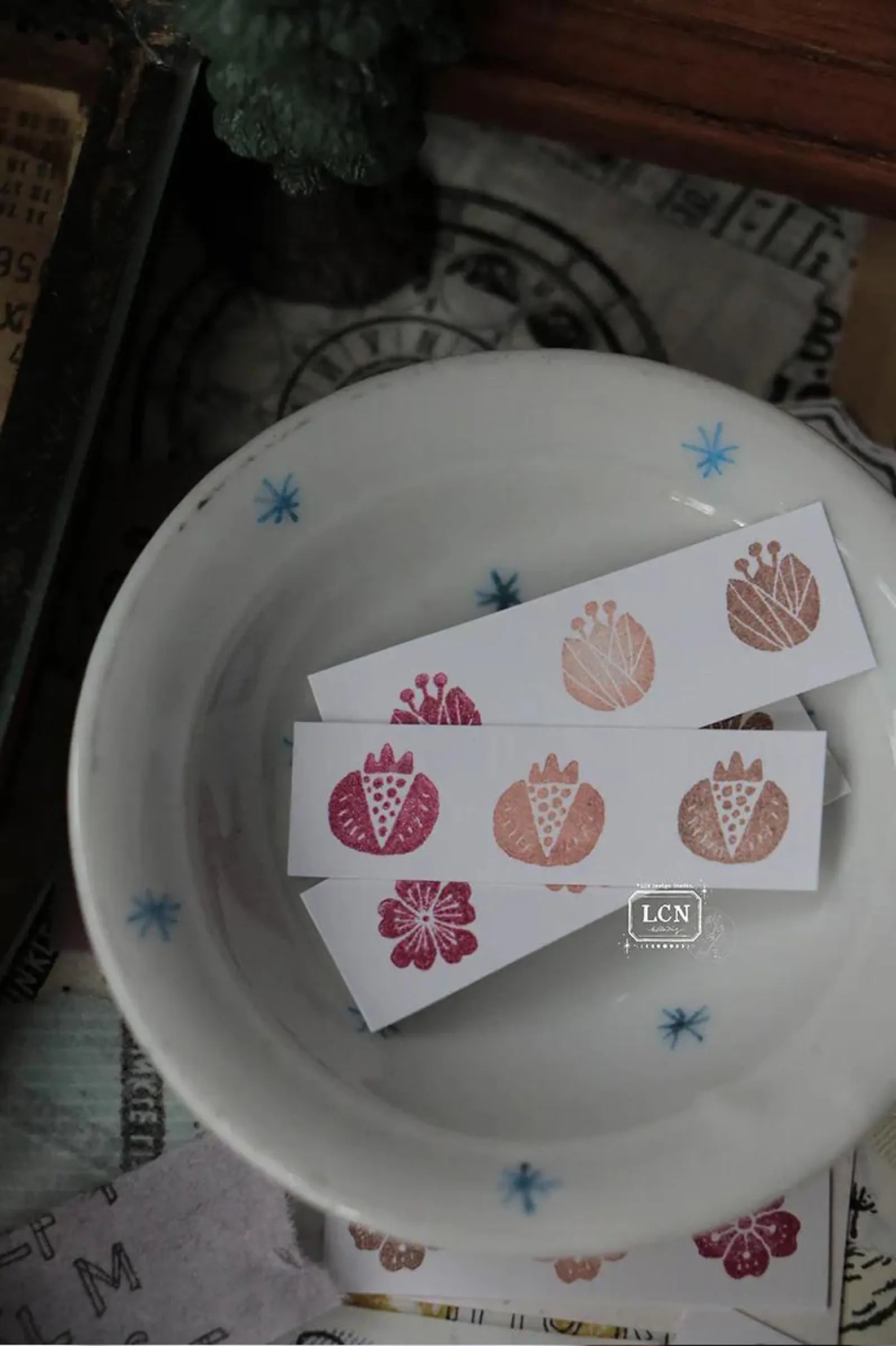 LCN - Wagashi Flowers Compressed Wood Handle Rubber Stamp Set