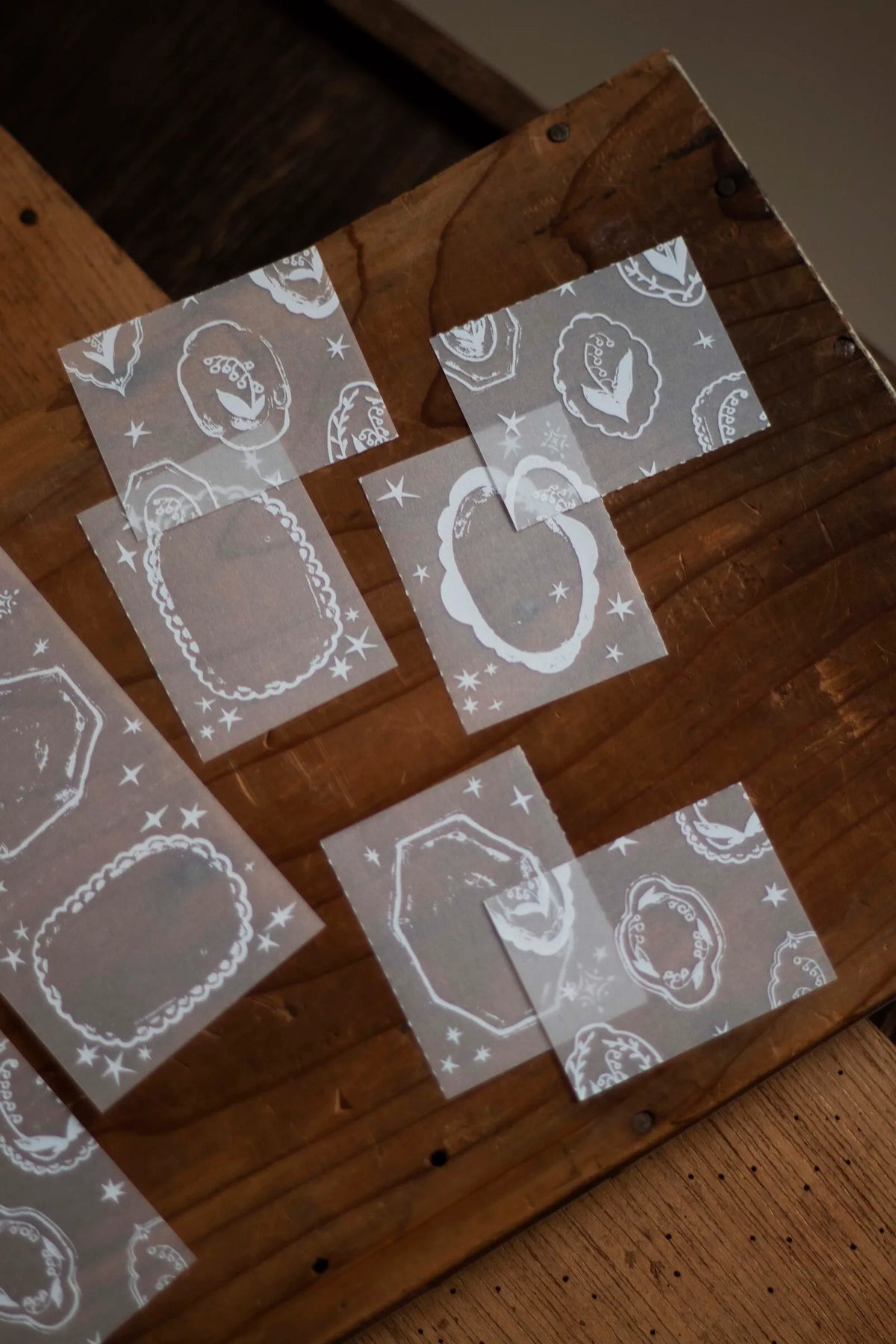Loi Design - Flower Tray Tracing Paper Memo Pad